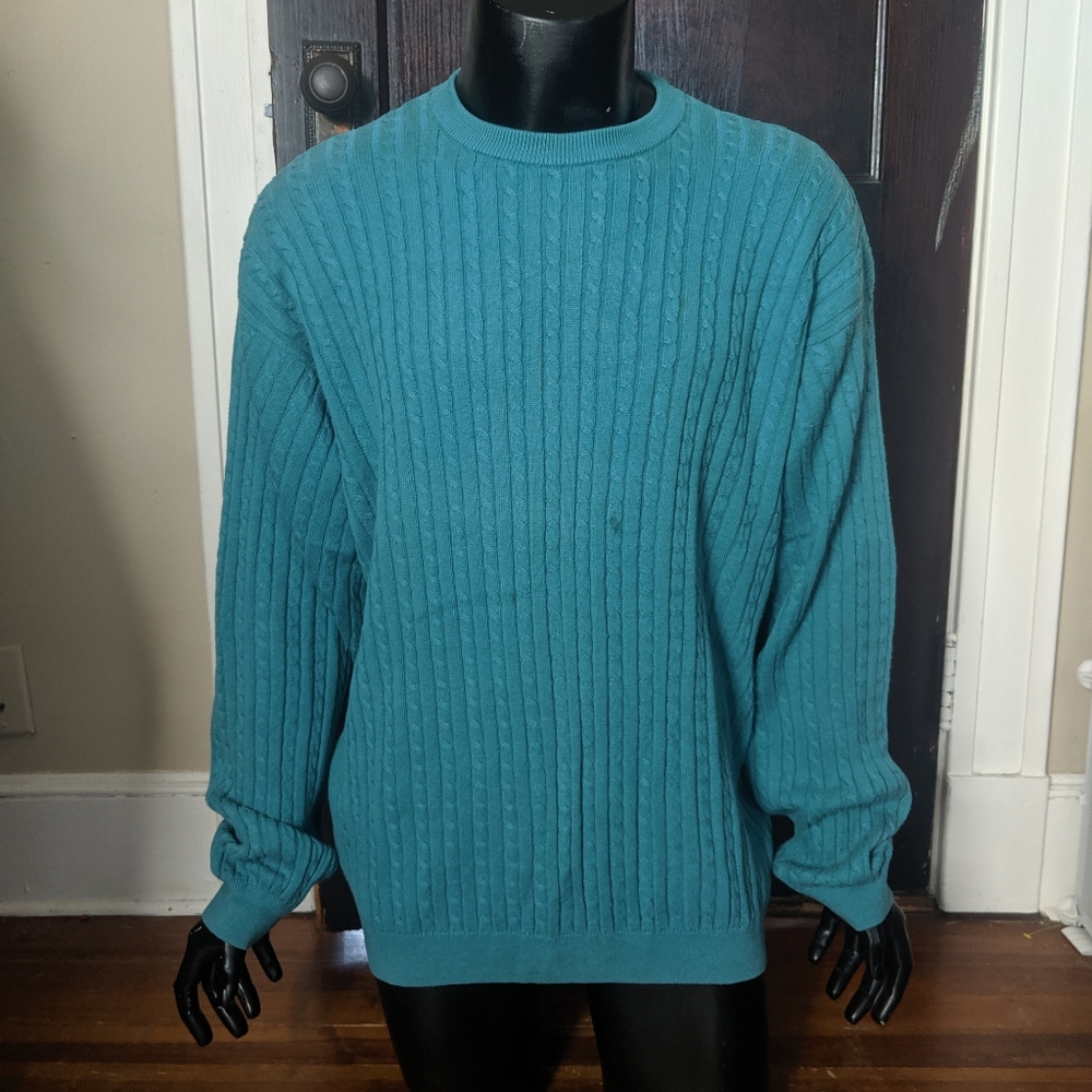 Smith & Tweed blue cable knit sweater
